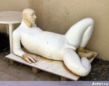 44a2431c43742995541097 - Strange Statues around the World 2 