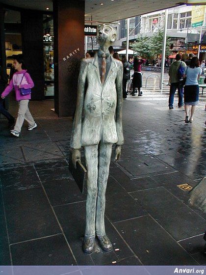 44a2432043b0e053513642 - Strange Statues around the World 2 